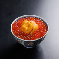 【札幌すすきのグルメ！旨味溢れる逸品を堪能！】 「雲丹・いくら丼 中」