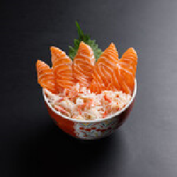 【札幌すすきのグルメ!旨味溢れる逸品を堪能!】 「蟹・サーモン丼」